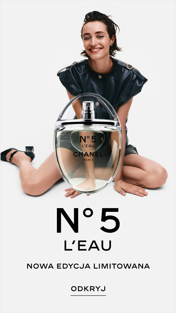 Read full story «CHANEL N°5 L’EAU»